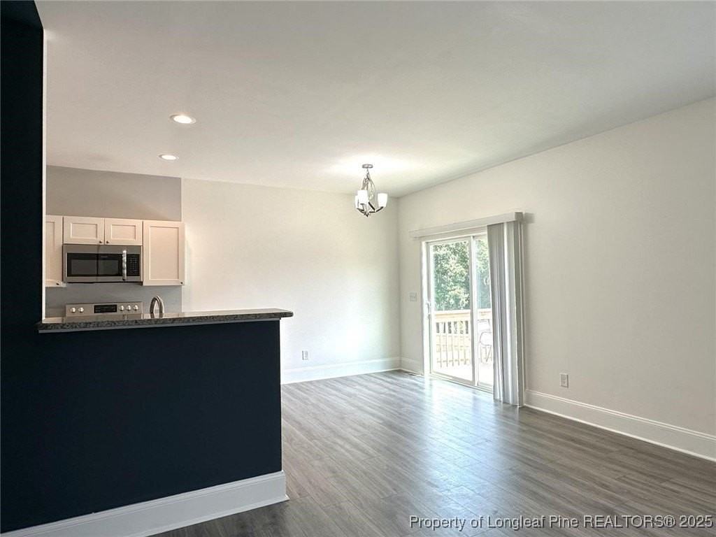 339 N Stephens St - Photo 6 of 17