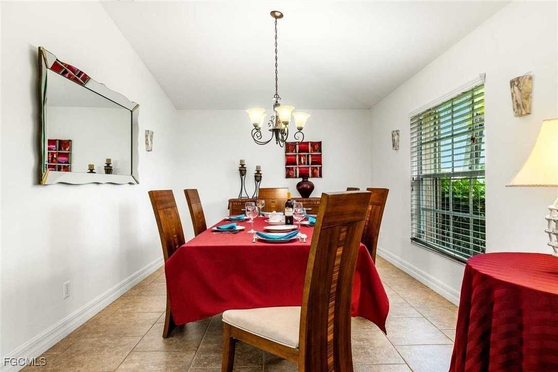 4534 Sw 5th Pl - Photo 7 of 31