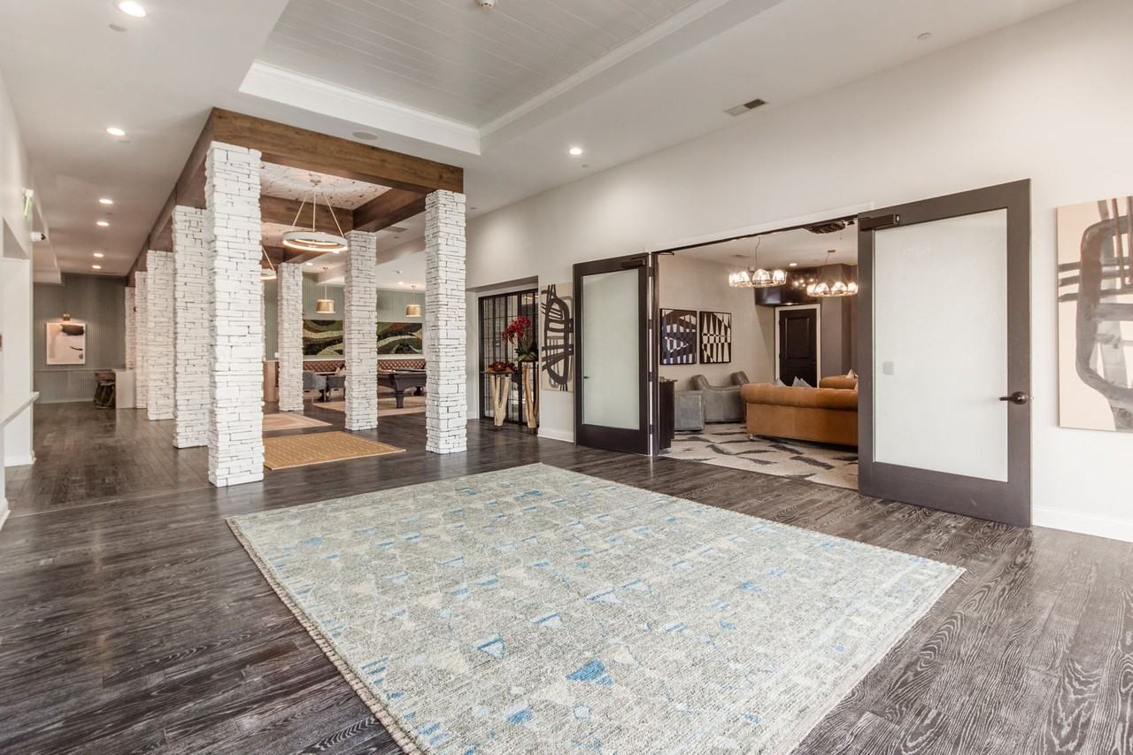 Berkley House - Photo 2 of 45