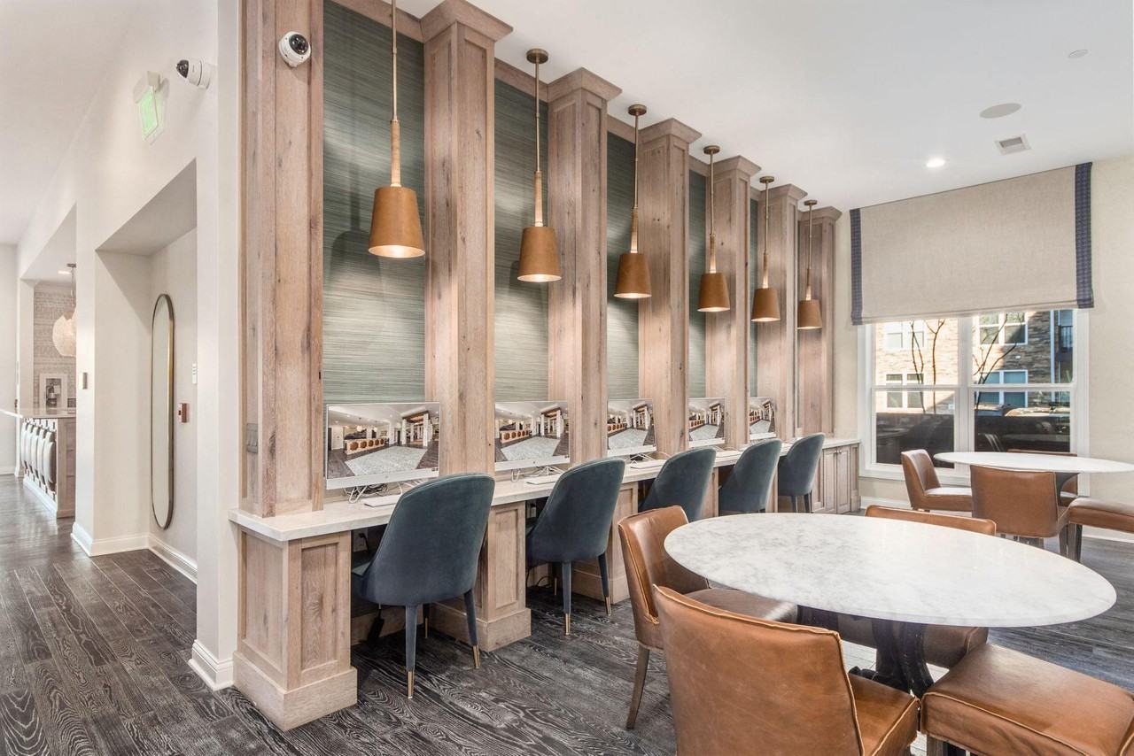 Berkley House - Photo 5 of 45