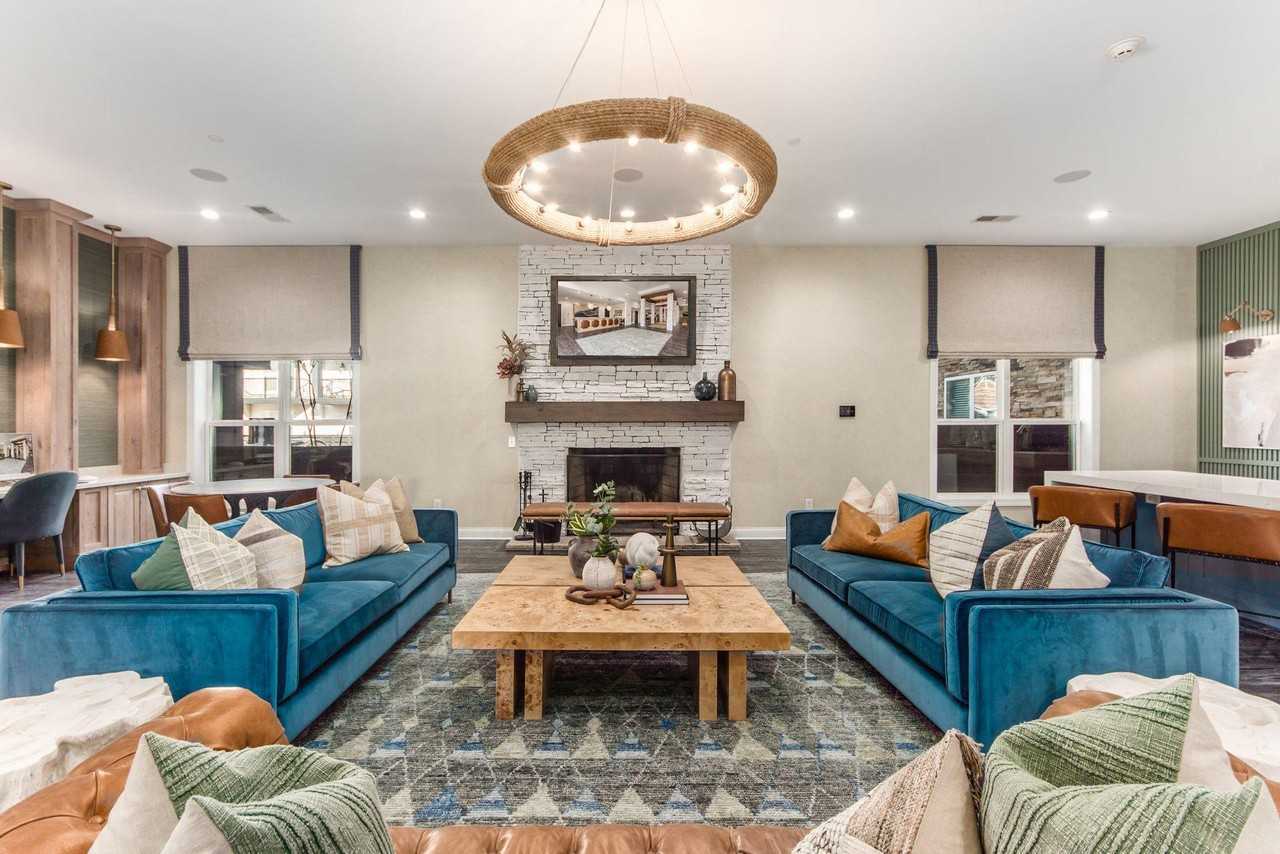 Berkley House - Photo 7 of 45