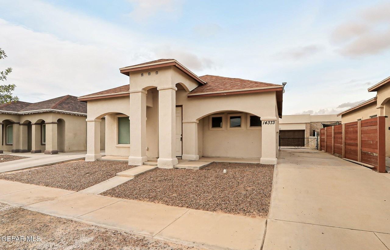 14373 Tobe Davis Drive - Photo 3 of 25