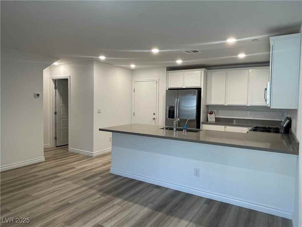 10719 Burton Grove Ave - Photo 5 of 15