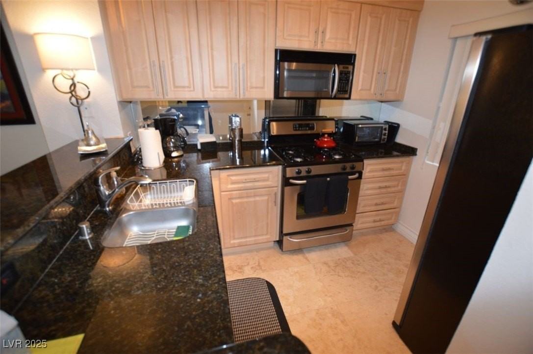 230 E Flamingo Rd #128 - Photo 2 of 24