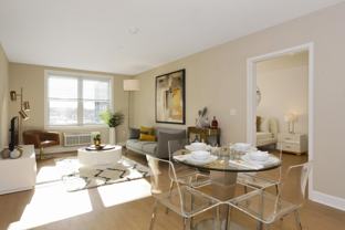 123 44th St #904 - Photo 1 of 1