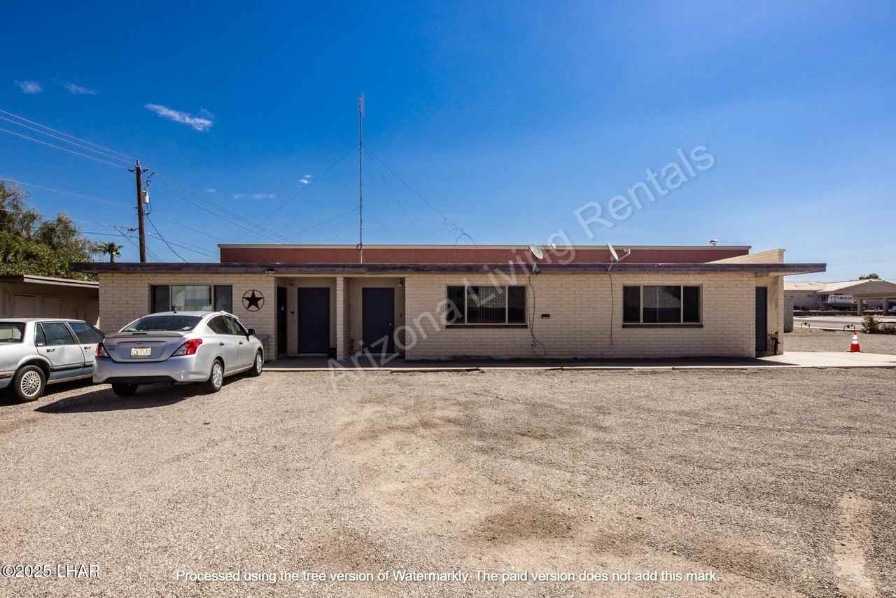 2241 Sandwood Dr Apt 2 #2 - Photo 2 of 24