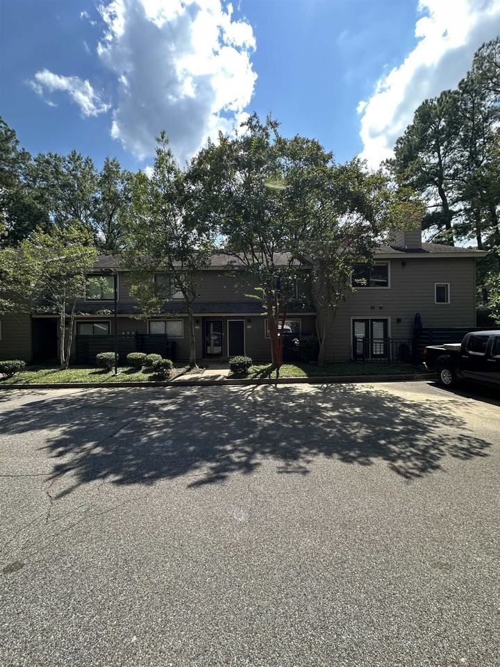 1837 Gray Ridge Cv #3 - Photo 2 of 20