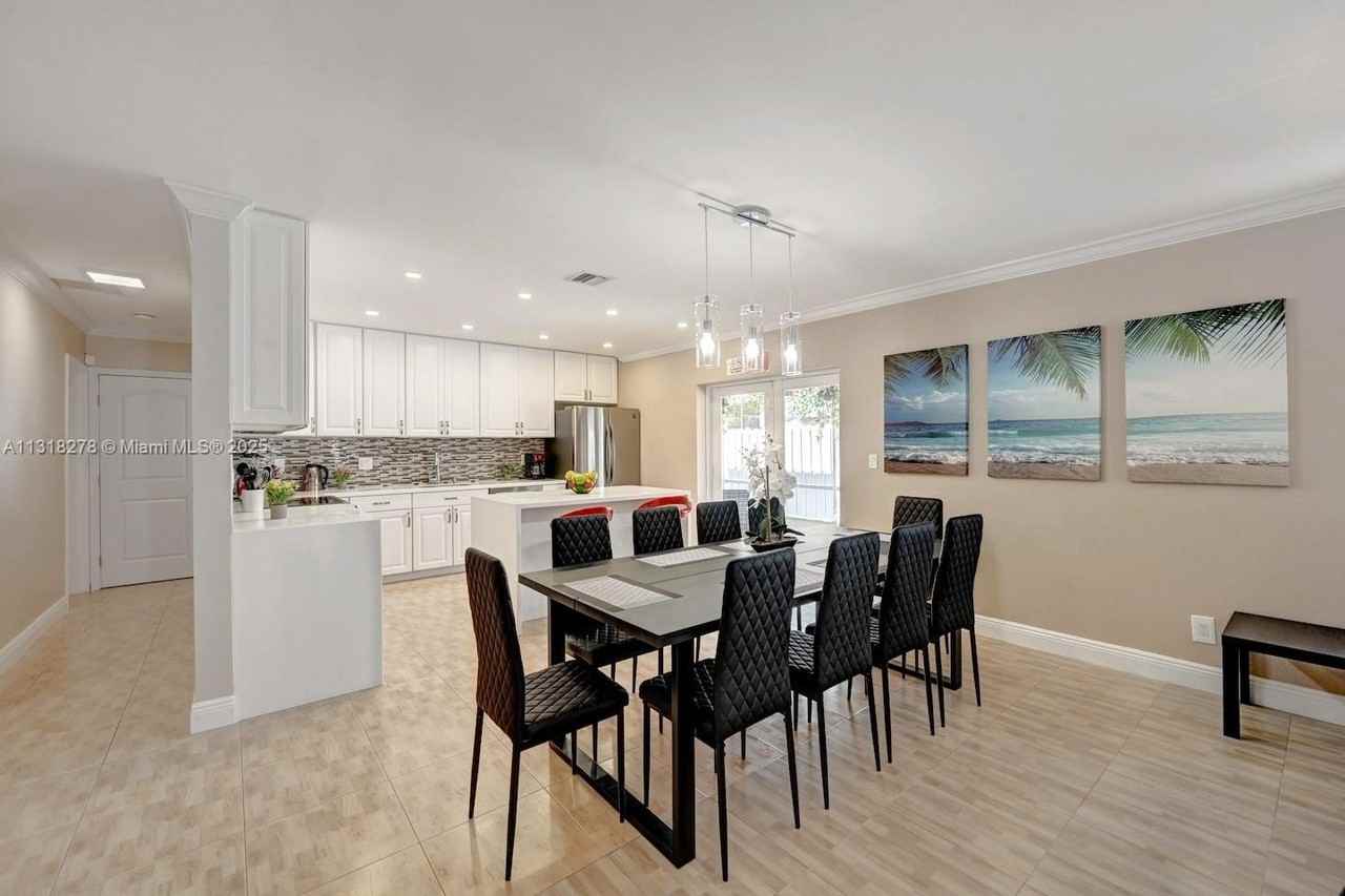 825 Harrison St - Photo 7 of 37