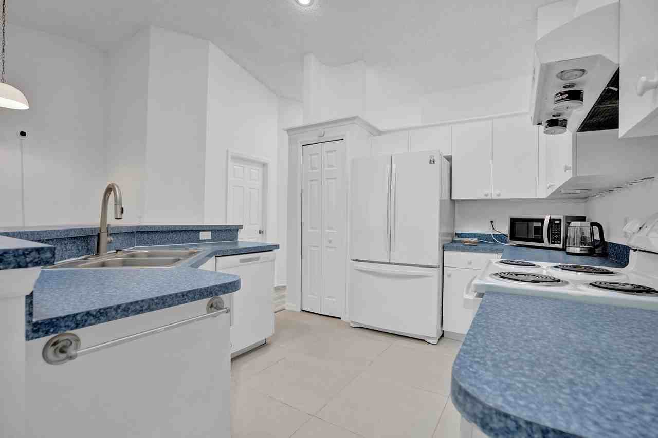 Se Petunia Ave - Photo 4 of 24