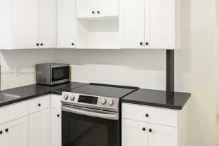 621 Nw 23rd Pl #B - Photo 1 of 1