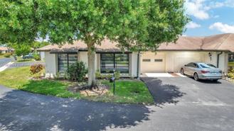4764 Greentree Cres #A - Photo 1 of 1