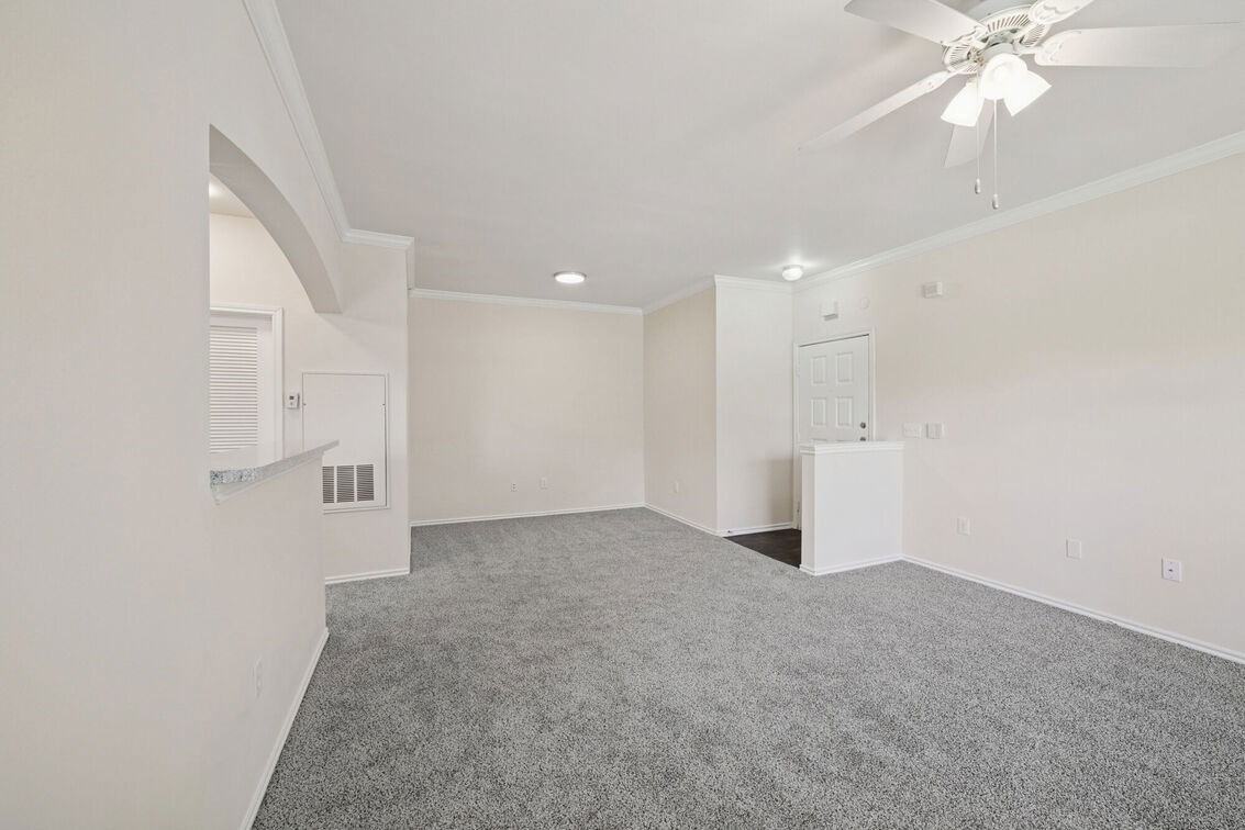 S Garrison Rd #1417 - Photo 3 of 6