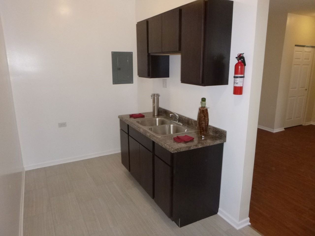 3156 W Warren Blvd #201 - Photo 3 of 5