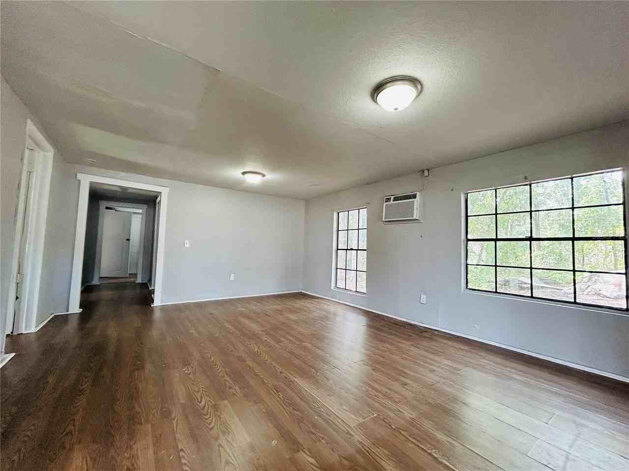 1741 State Road 20 #1741 - Photo 2 of 9