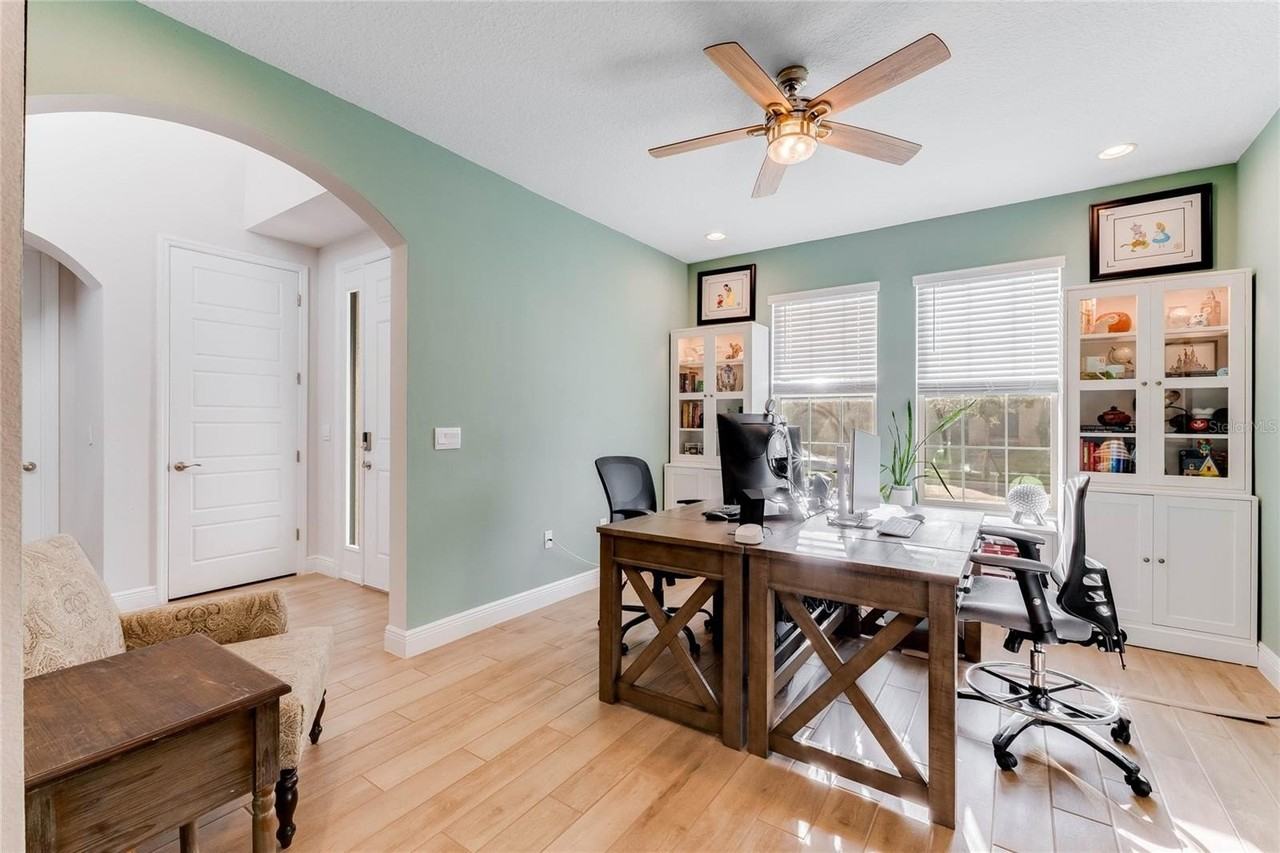 9849 Lost Creek Dr - Photo 4 of 41