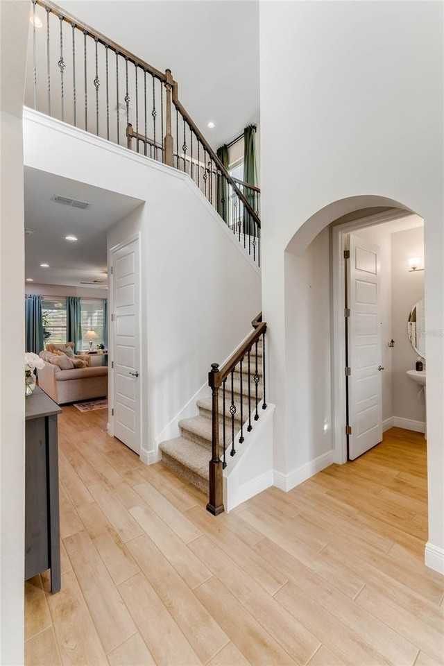 9849 Lost Creek Dr - Photo 7 of 41