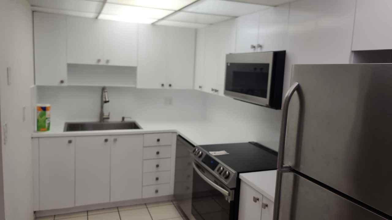 20 Nw 87th Ave #A223 - Photo 3 of 5