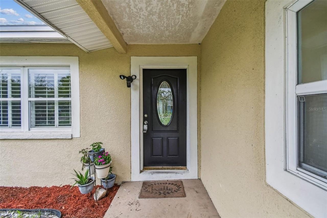 2580 Granada Cir W - Photo 5 of 50