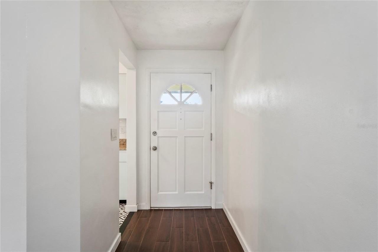 1282 Palm St - Photo 4 of 38