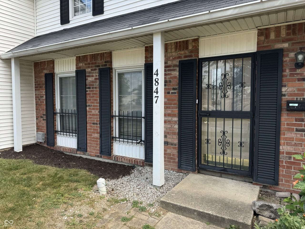 4847 Mount Vernon Dr