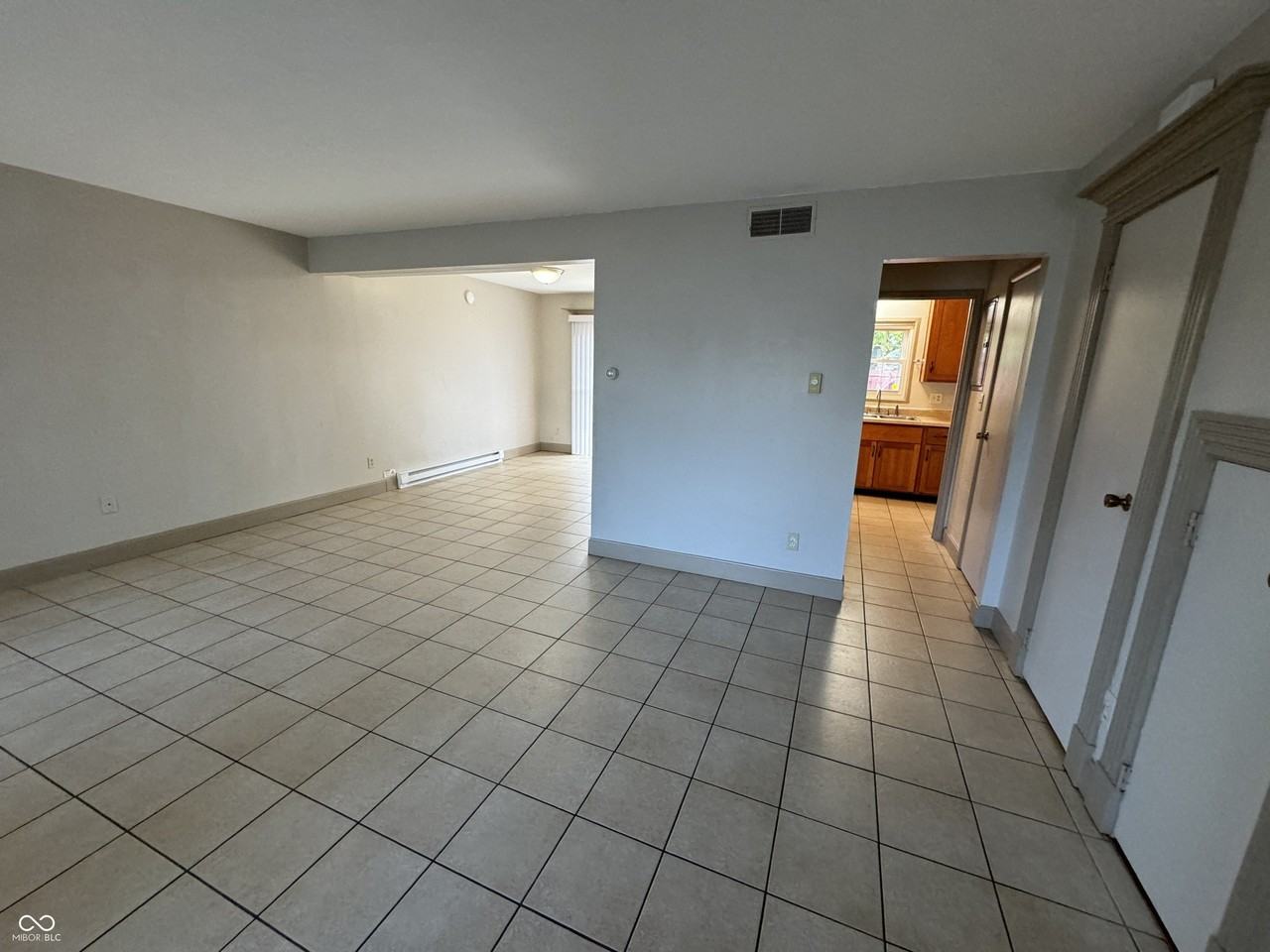 4847 Mount Vernon Dr - Photo 3 of 18