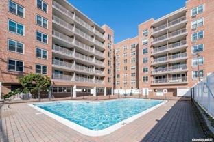 410 E Broadway #6J - Photo 1 of 1
