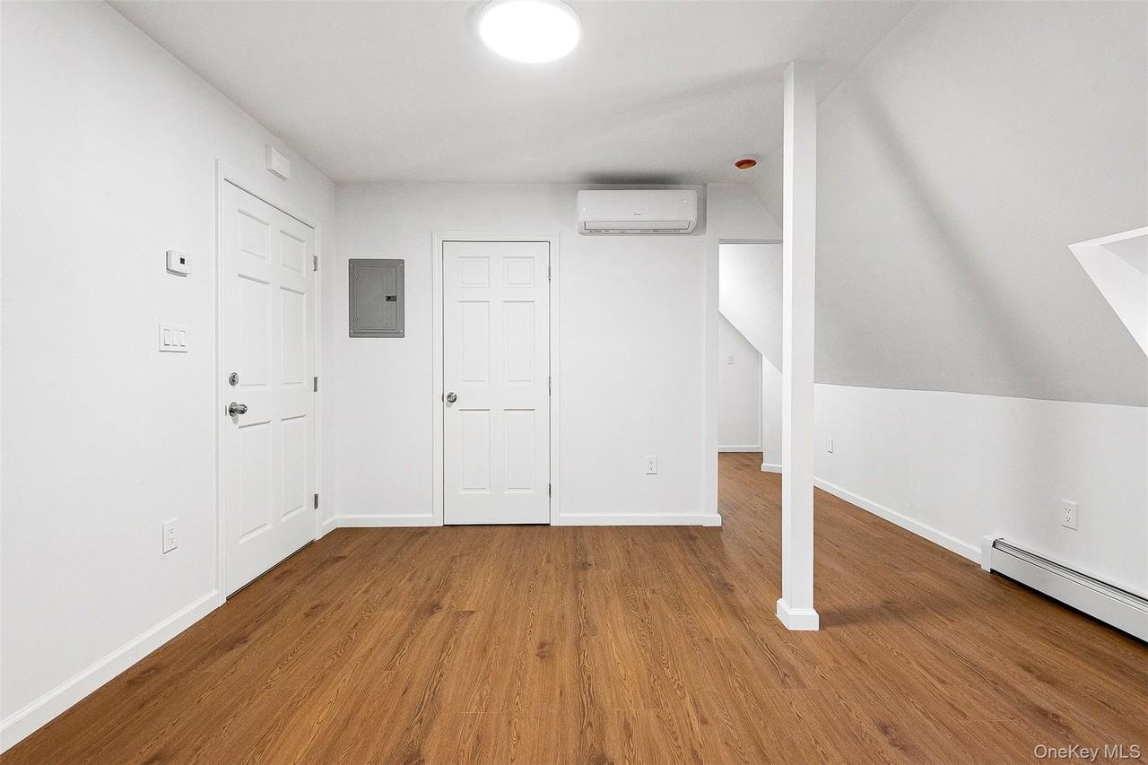 10005 69th Ave #3rdFL - Photo 2 of 18