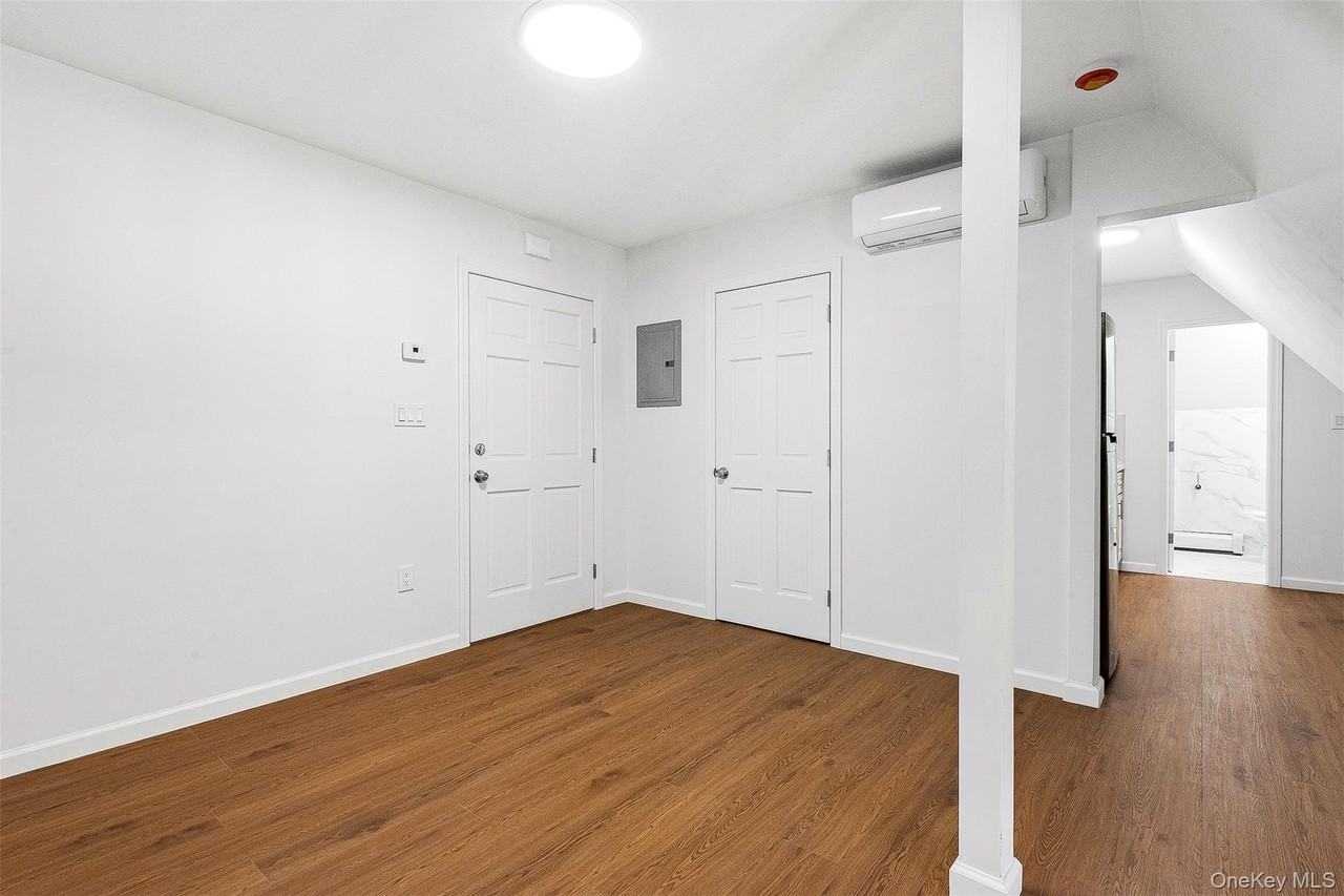 10005 69th Ave #3rdFL - Photo 3 of 18