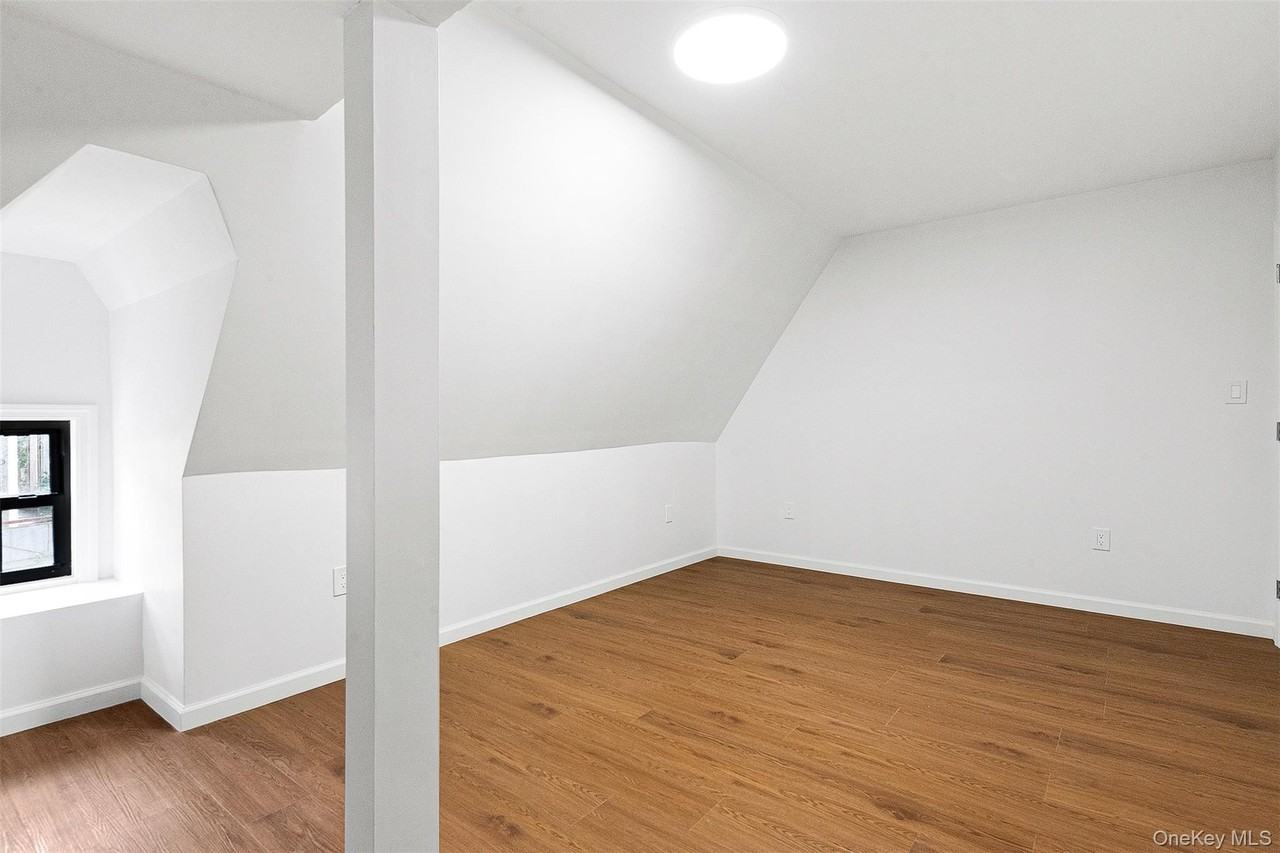 10005 69th Ave #3rdFL - Photo 7 of 18