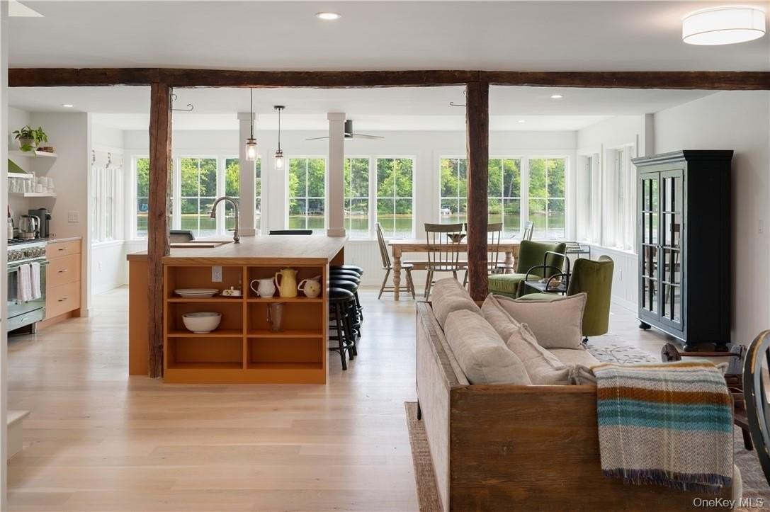 24 Cove Rd - Photo 4 of 26