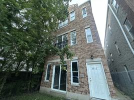 featured image of 1523 S Karlov Ave #1