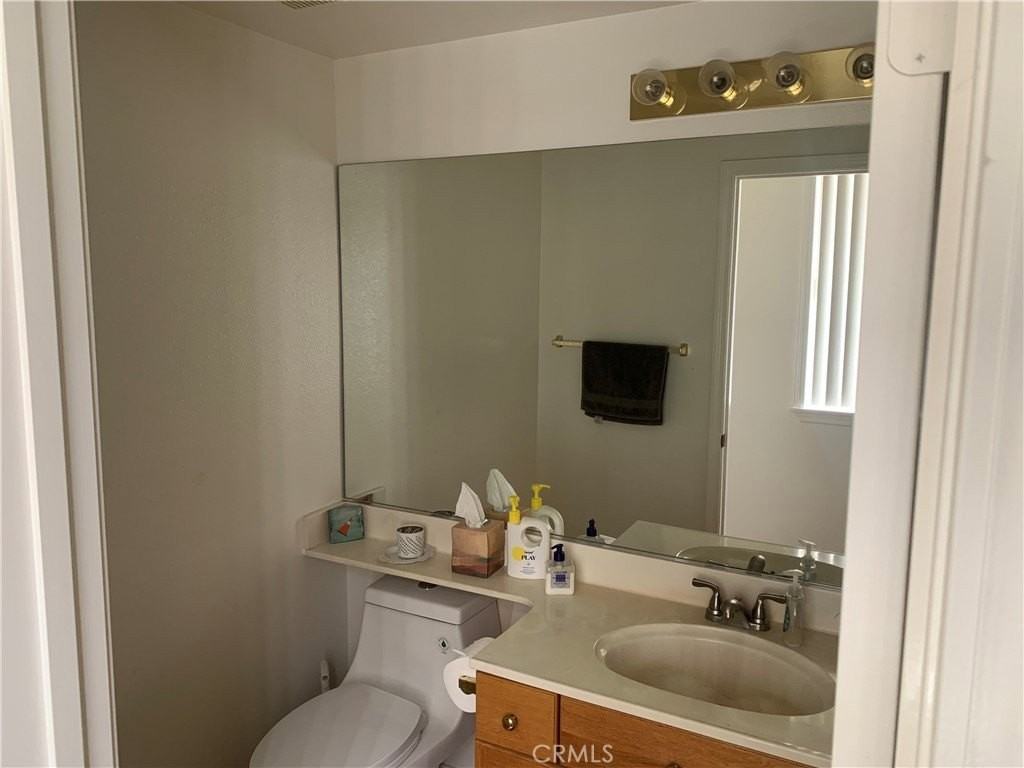 110 N Marengo Ave #D - Photo 6 of 14