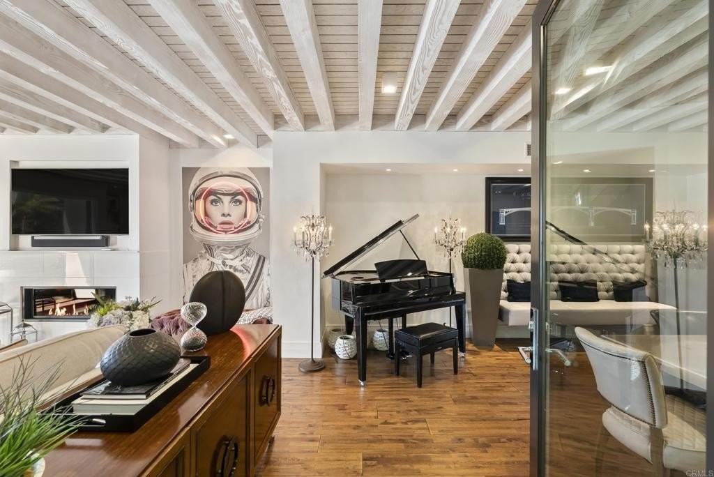 336 Gravilla Street - Photo 5 of 21