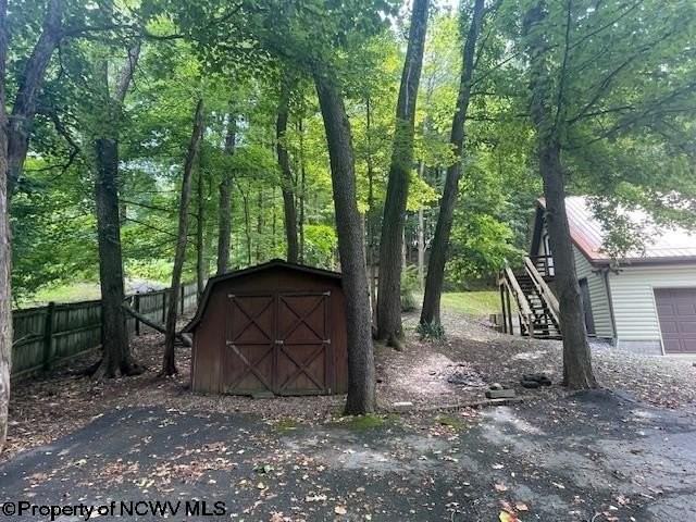 1410 Stewartstown Road - Photo 6 of 26