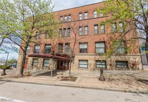1133 W 9th St Apt 505 #505 - Photo 1 of 1