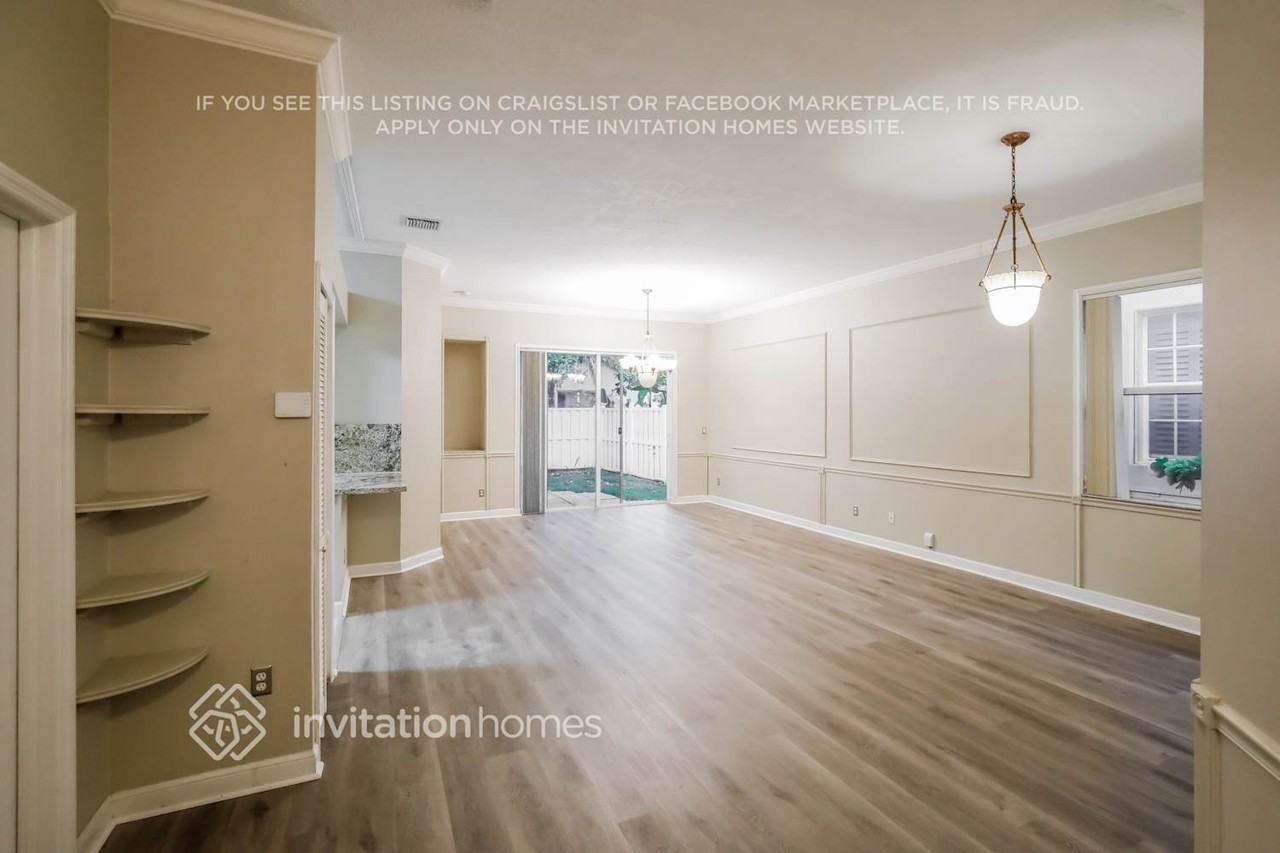 12760 Sw 53rd St - Photo 4 of 17