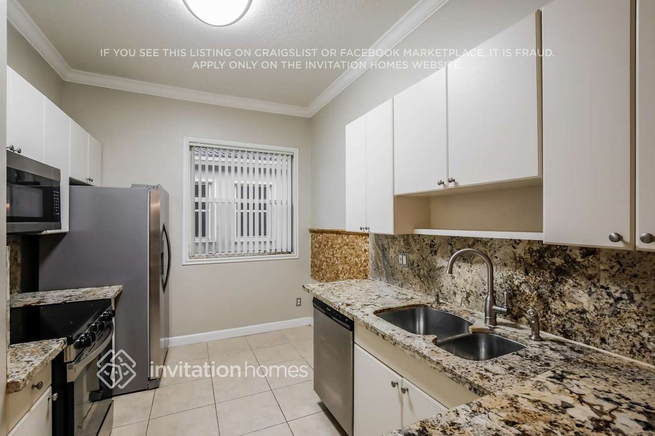 12760 Sw 53rd St - Photo 6 of 17