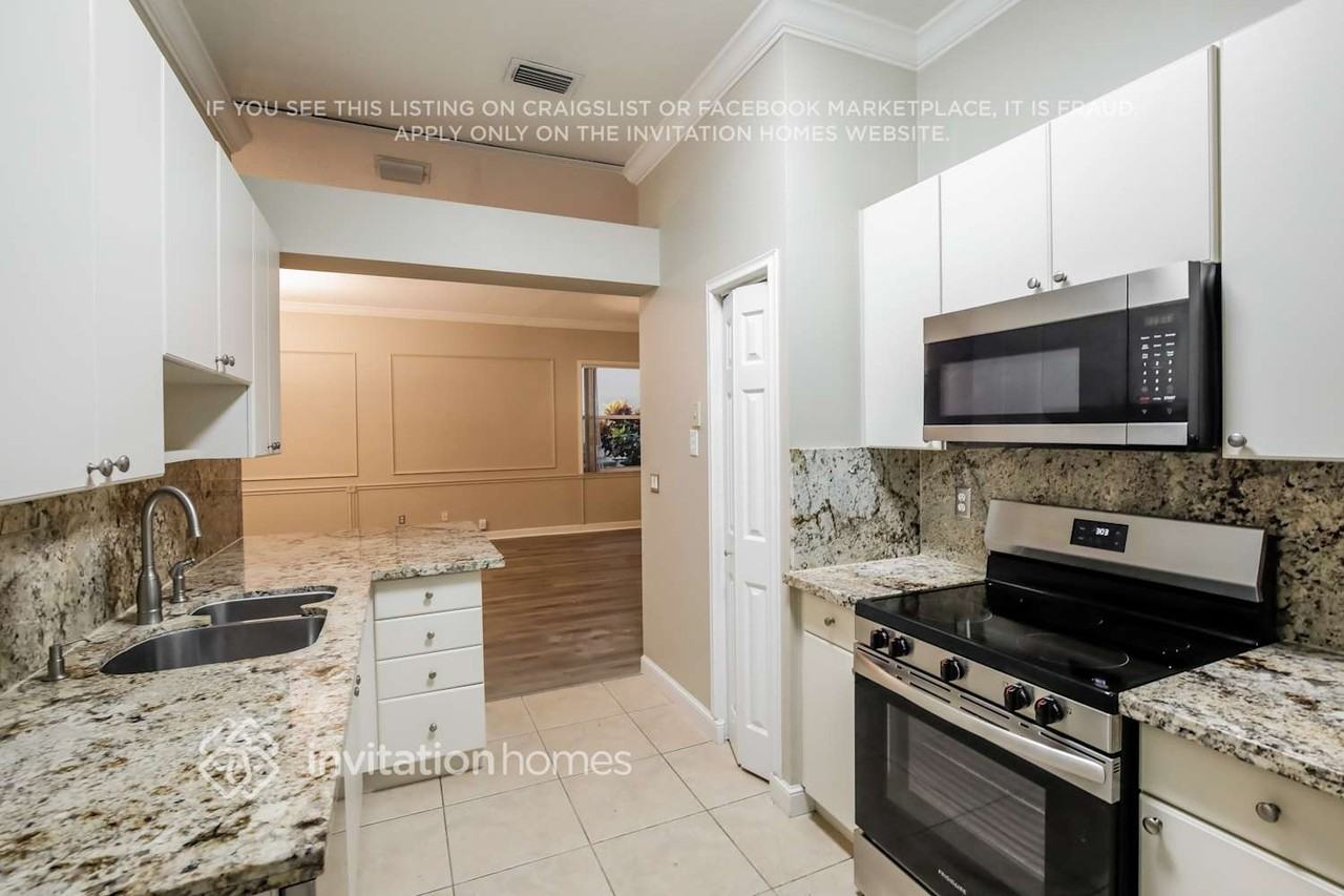 12760 Sw 53rd St - Photo 7 of 17