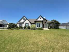 featured image of 197 Blackthorn Dr