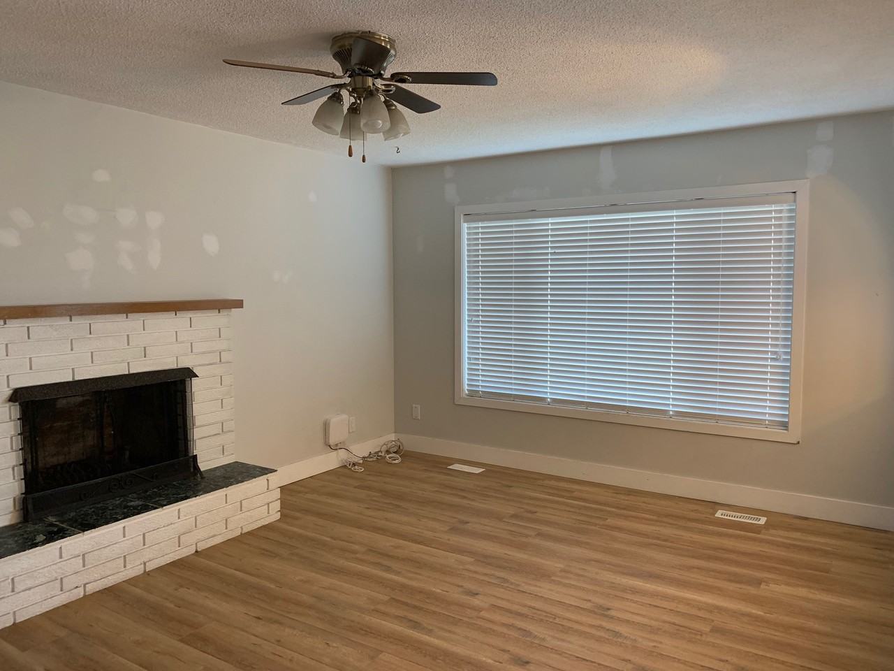 32306 Diamond Ave - Photo 4 of 19