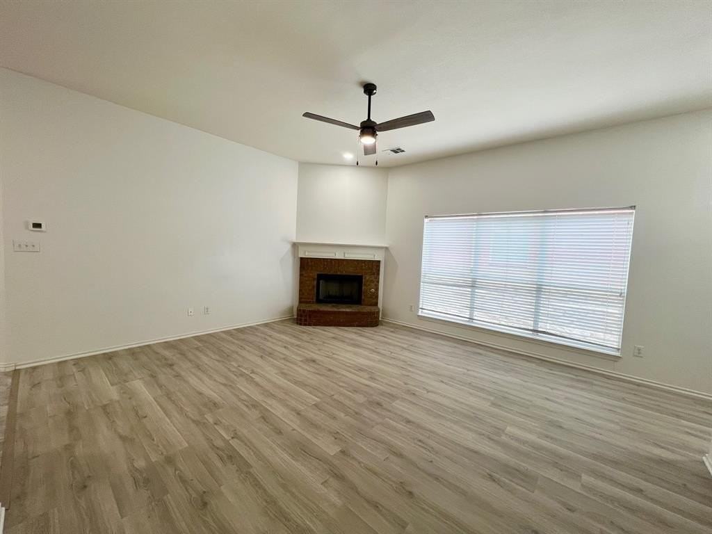 1348 Riley Dr - Photo 3 of 11