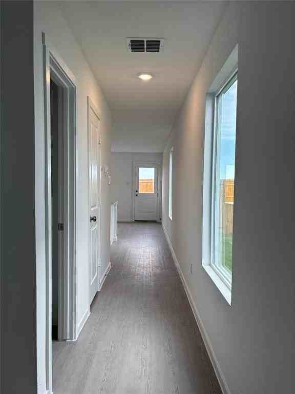 812 Sandhill Crane Ln - Photo 7 of 33