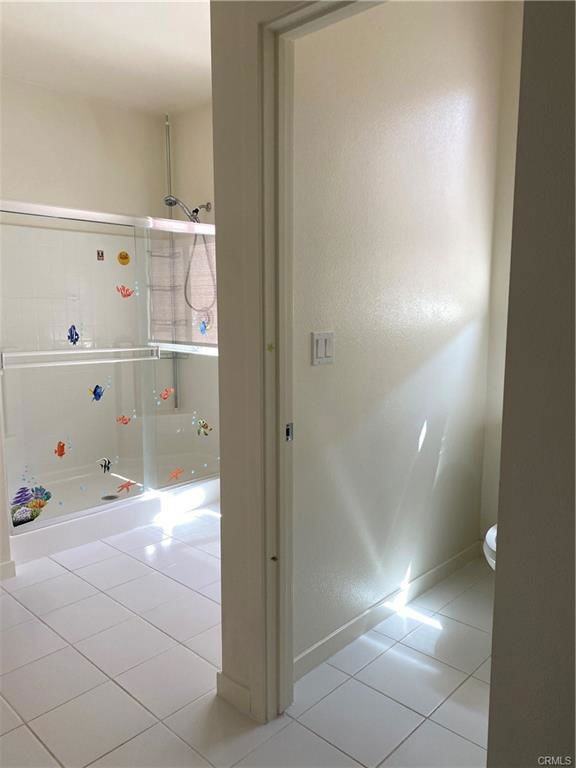 4232 W Ivesbrook St - Photo 3 of 8
