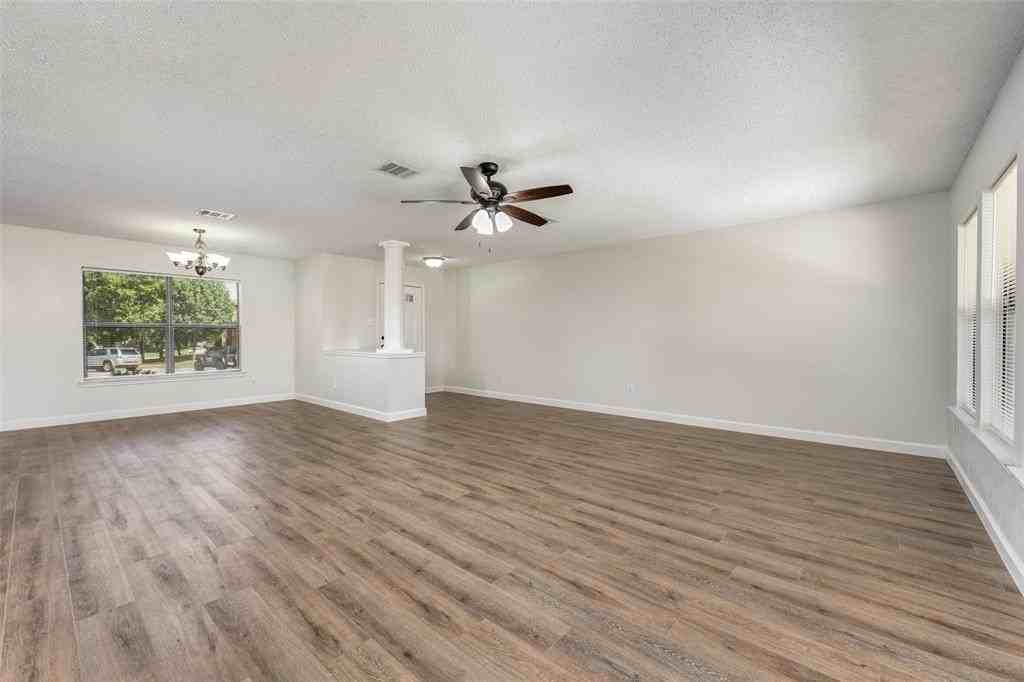 2160 Glenhaven Drive - Photo 4 of 25