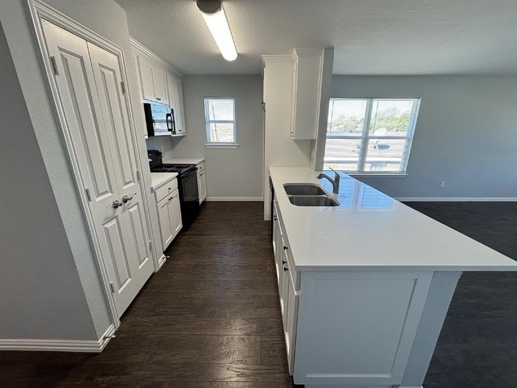 108 Arrowhead St #B - Photo 6 of 17