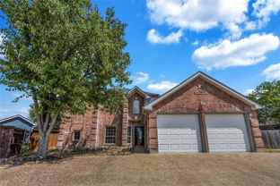 900 Doral Cir - Photo 1 of 1