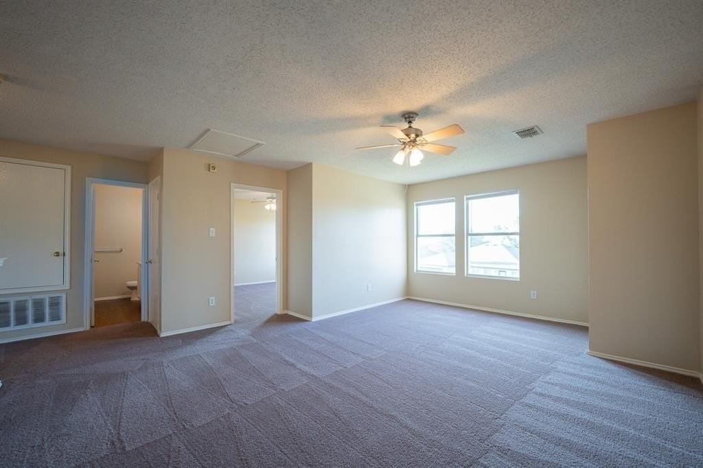 1556 Glenwick Dr - Photo 6 of 15