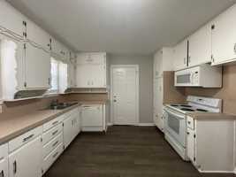 featured image of 1329 Harrison Ln