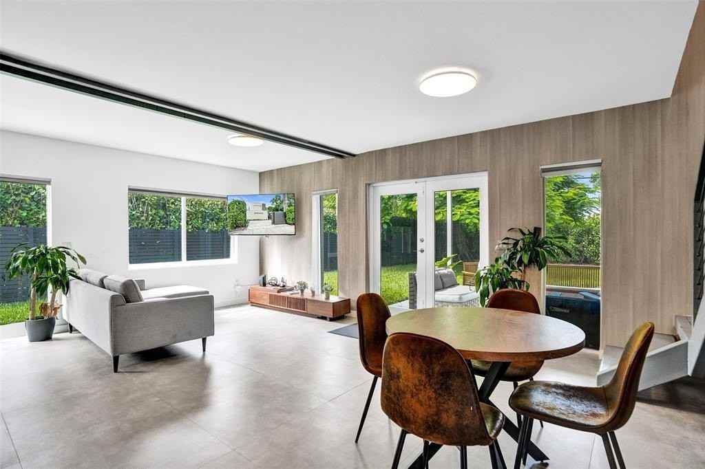 1601 Nw 6th Ave - Photo 5 of 22