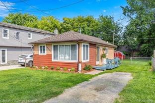 4900 Lakeview Ave - Photo 1 of 1